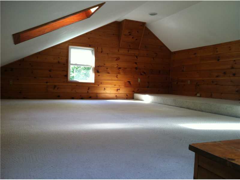 1422 Middle Road East Greenwich, RI 02818 - Photo 20 of 25 Bedroom.