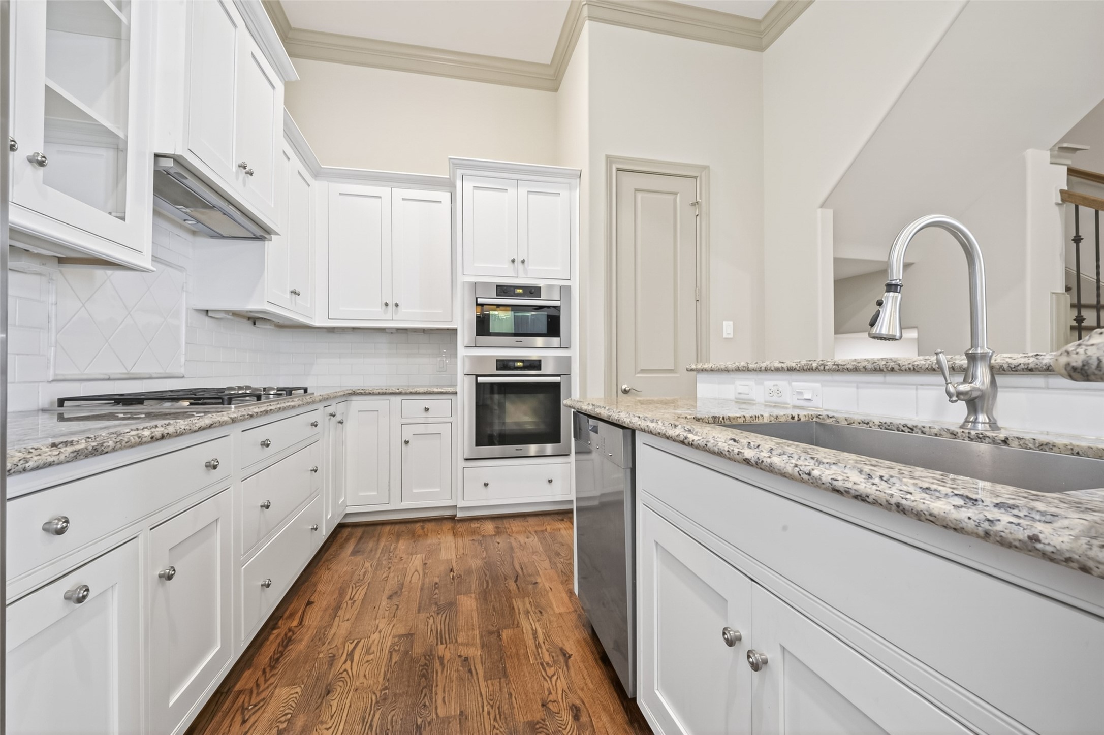 308 West Bell Street Houston, TX 77019 - Photo 21 of 50