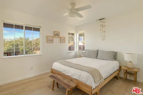 $1,150,000 | 5637 Minna Gombell Lane, Pioneertown, CA 92268