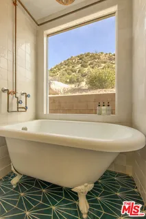 $1,150,000 | 5637 Minna Gombell Lane, Pioneertown, CA 92268