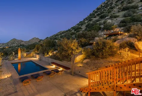 $1,150,000 | 5637 Minna Gombell Lane, Pioneertown, CA 92268