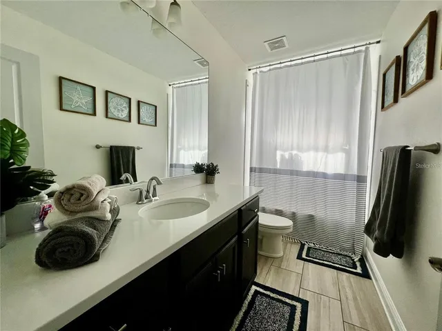 $5,500 | 3704 West Wyoming Avenue, Tampa, FL 33611