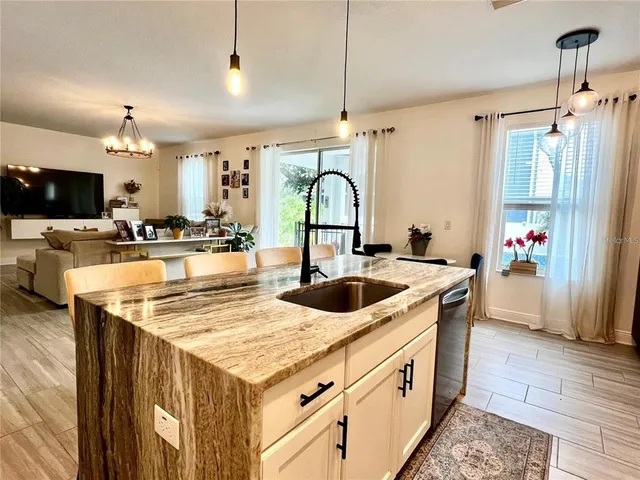 $5,500 | 3704 West Wyoming Avenue, Tampa, FL 33611