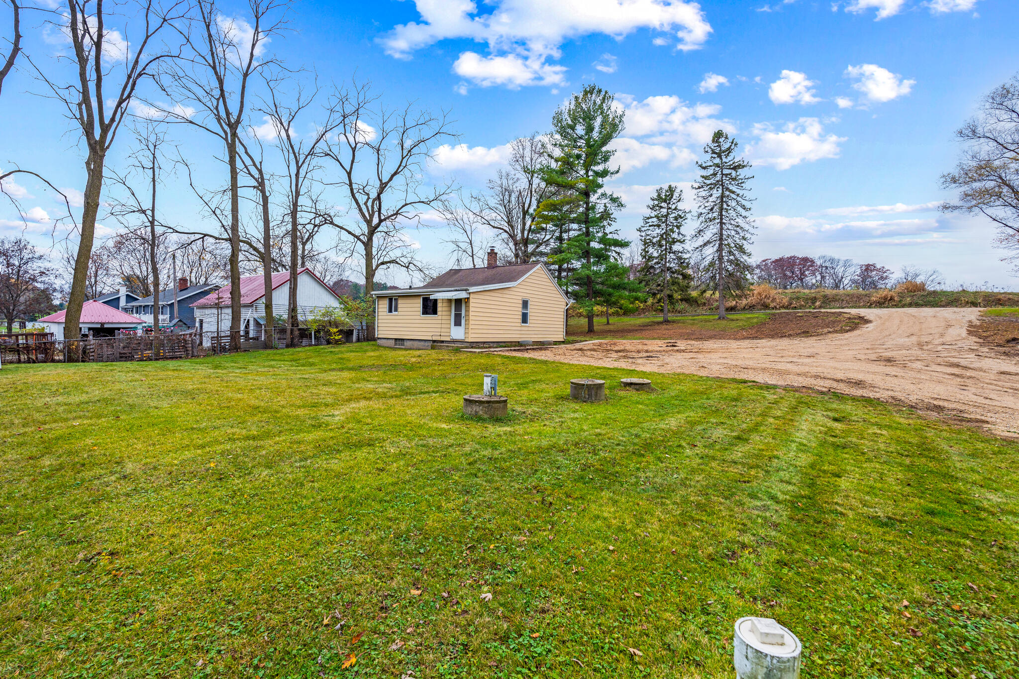 W288S250 Elmhurst Road Waukesha, WI 53188 - Photo 17 of 26 W288S250 Elmhurst Rd, Waukesha-HDR-07