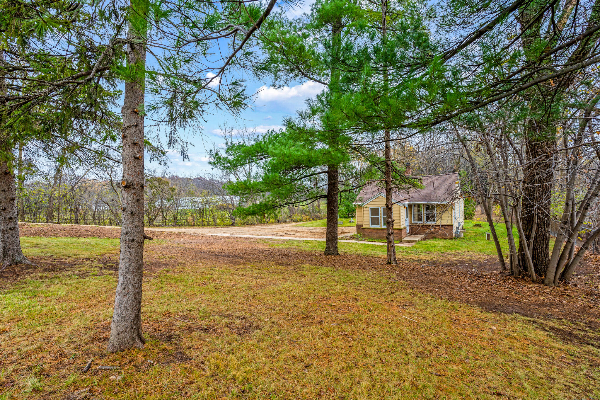W288S250 Elmhurst Road Waukesha, WI 53188 - Photo 19 of 32 W288S250 Elmhurst Rd, Waukesha-HDR-03