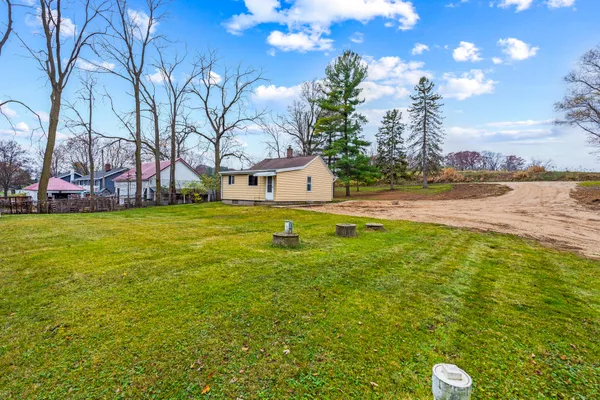 $324,900 | W288S250 Elmhurst Road, Waukesha, WI 53188