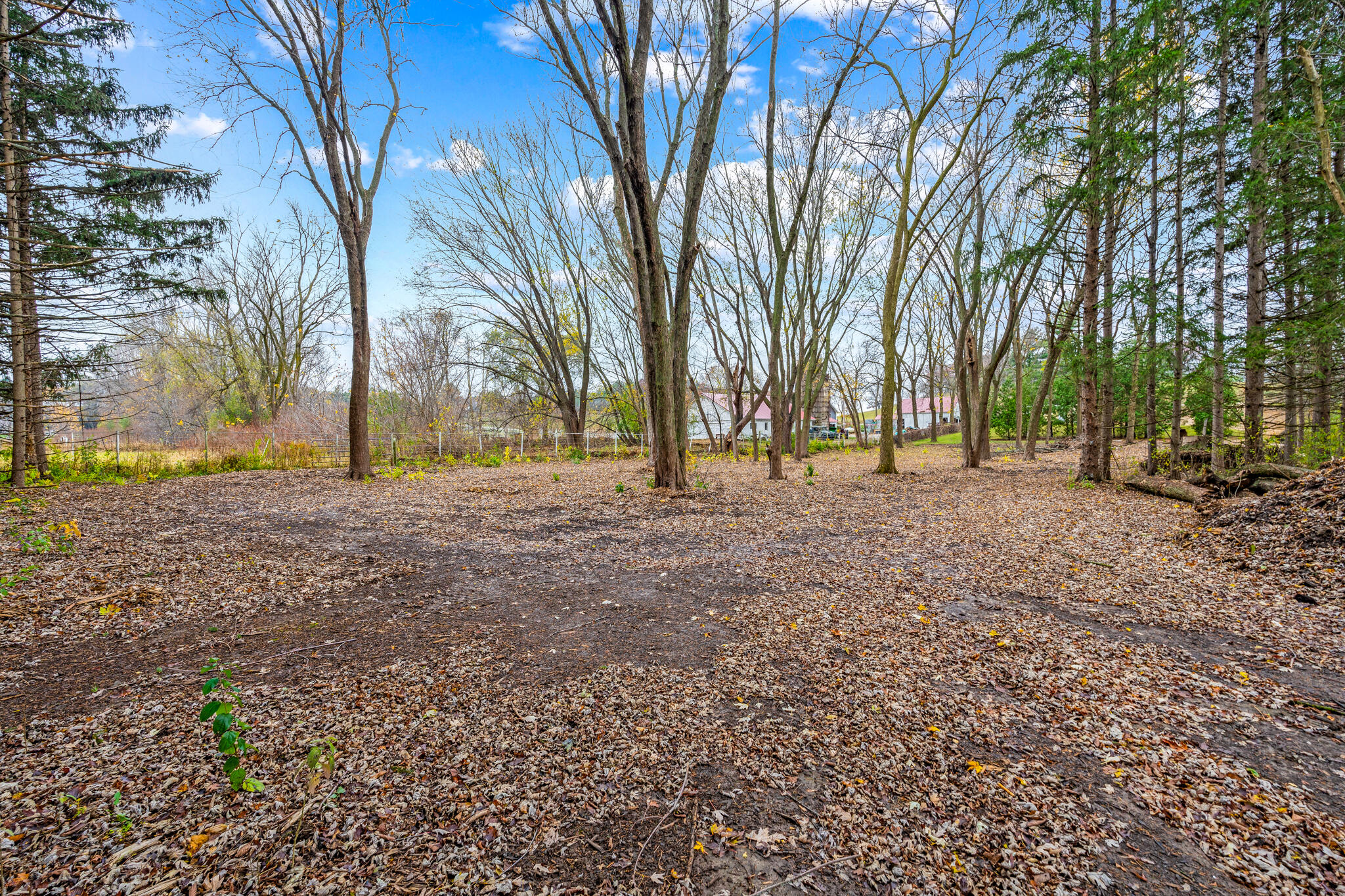 W288S250 Elmhurst Road Waukesha, WI 53188 - Photo 30 of 32 W288S250 Elmhurst Rd, Waukesha-HDR-14