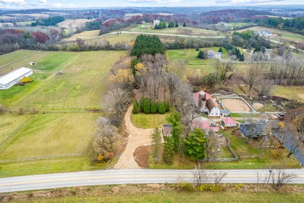 $324,900 | W288S250 Elmhurst Road, Waukesha, WI 53188