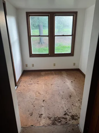 $324,900 | W288S250 Elmhurst Road, Waukesha, WI 53188