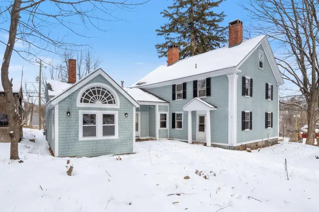 $440,000 | 10 Chance Pond Road, Franklin, NH 03235