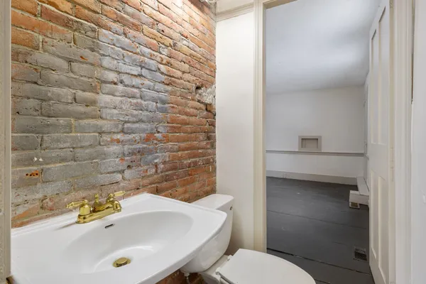 $440,000 | 10 Chance Pond Road, Franklin, NH 03235