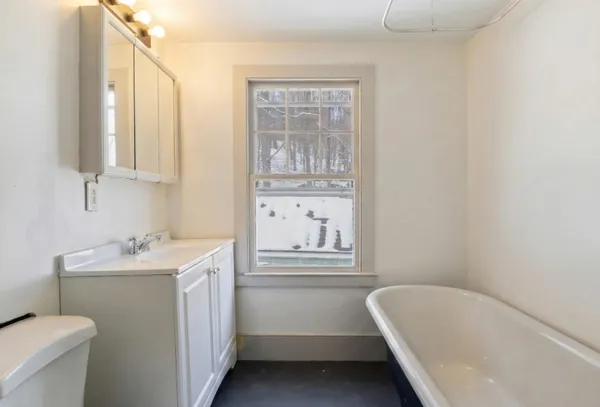 $440,000 | 10 Chance Pond Road, Franklin, NH 03235
