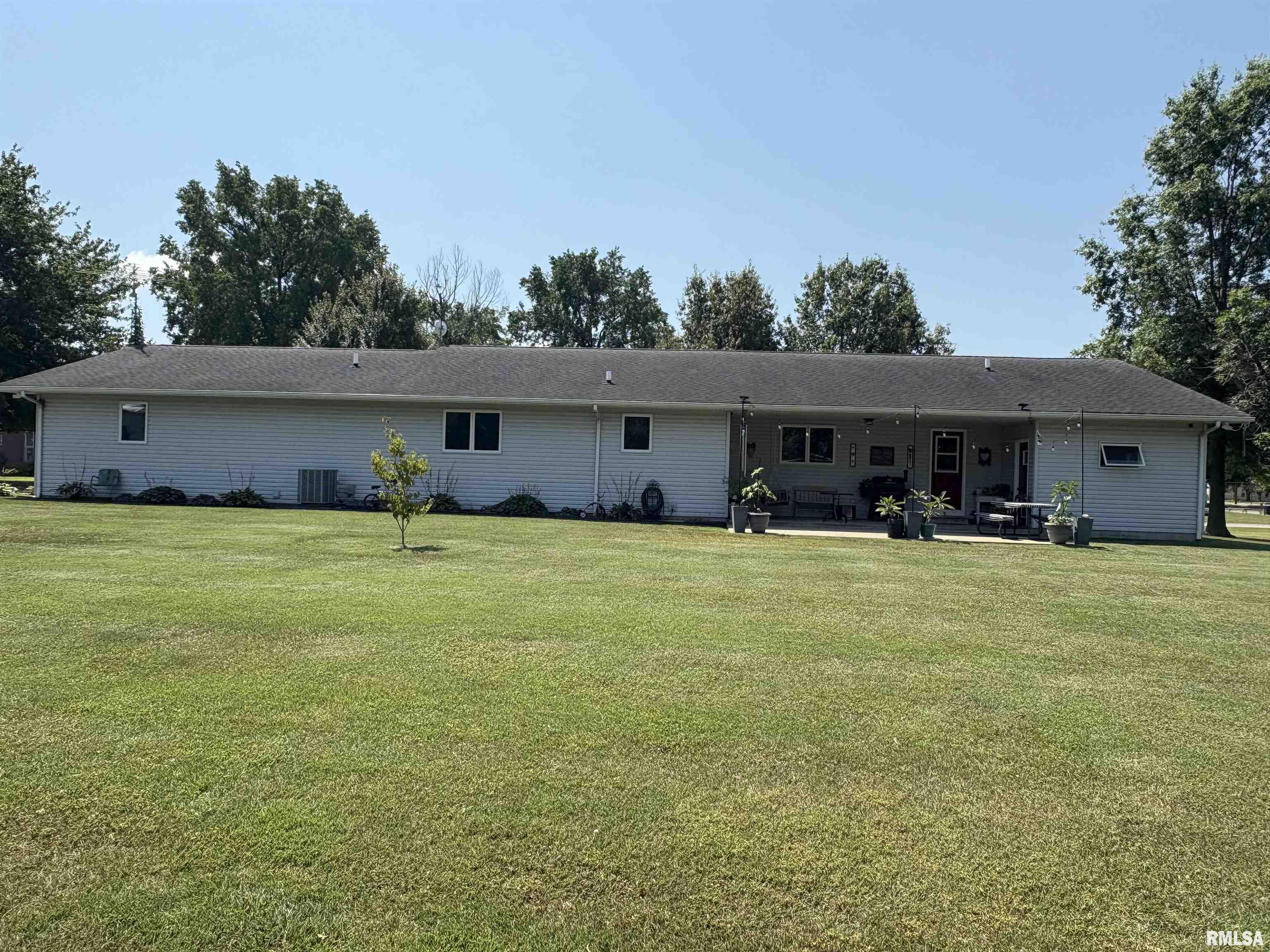 605 West George Street Ava, IL 62907 - Photo 3 of 64