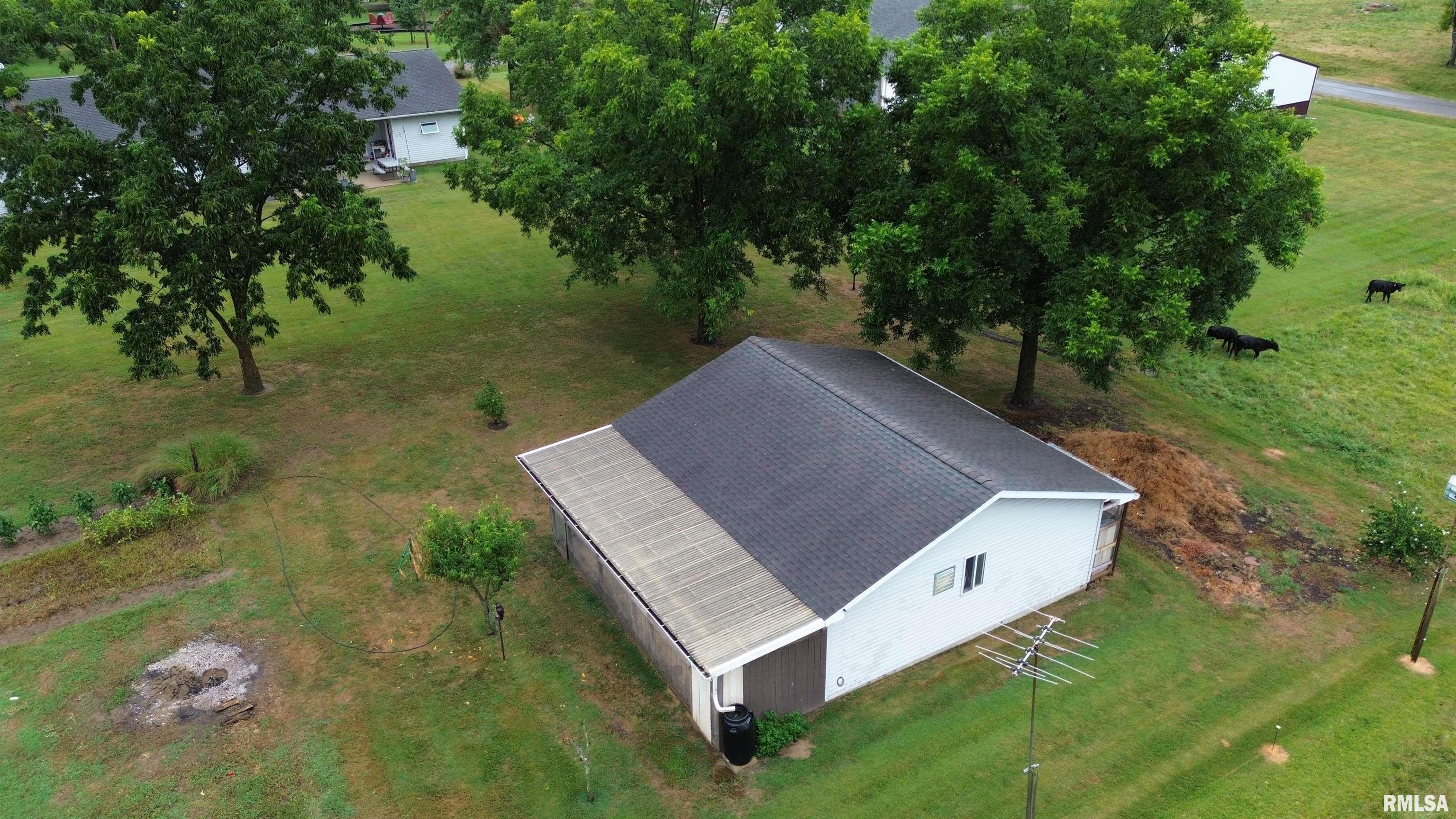 605 West George Street Ava, IL 62907 - Photo 63 of 64