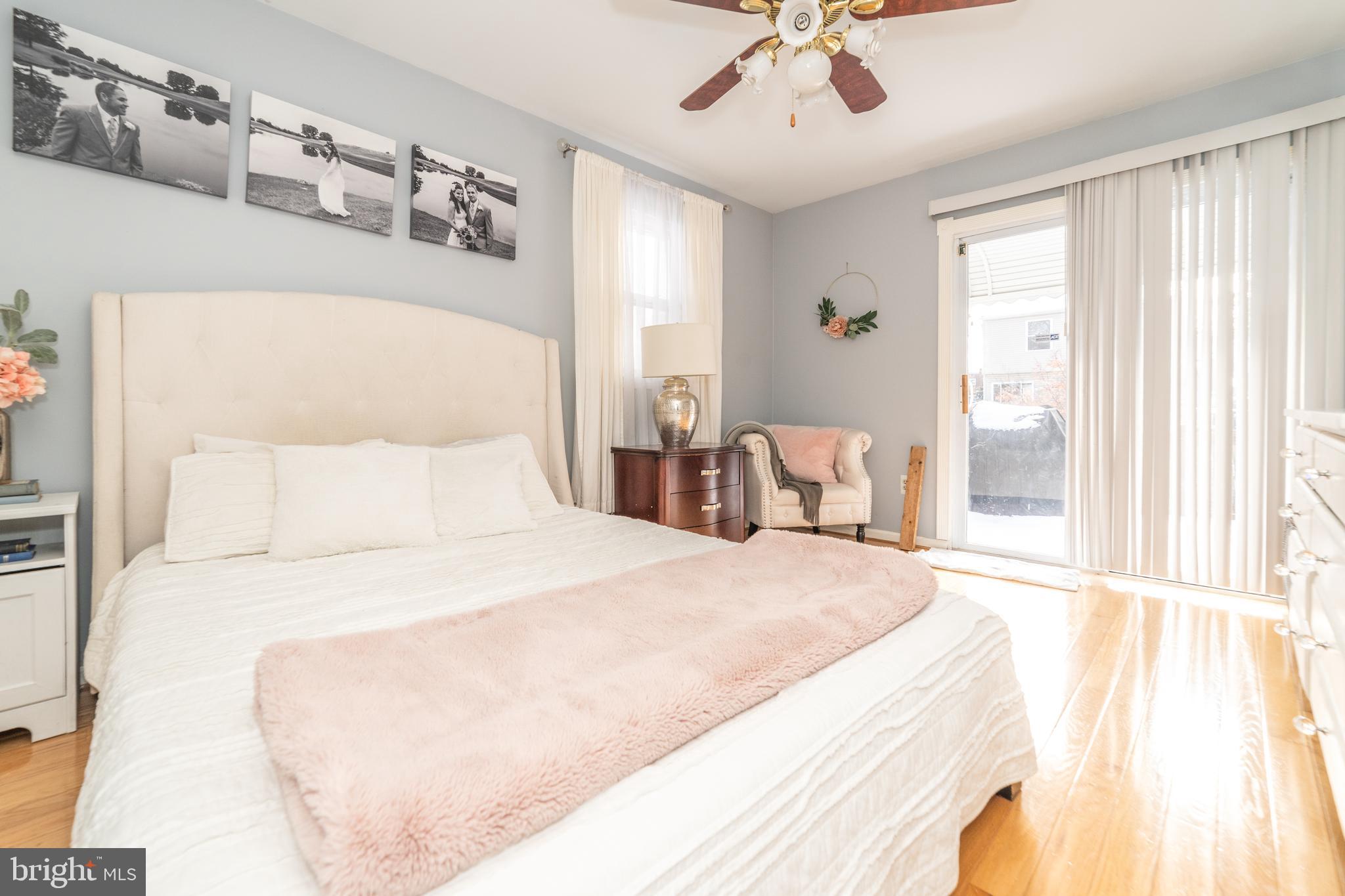 811 Pine Road Wallingford, PA 19086 - Photo 14 of 41 a large white bed in a white room