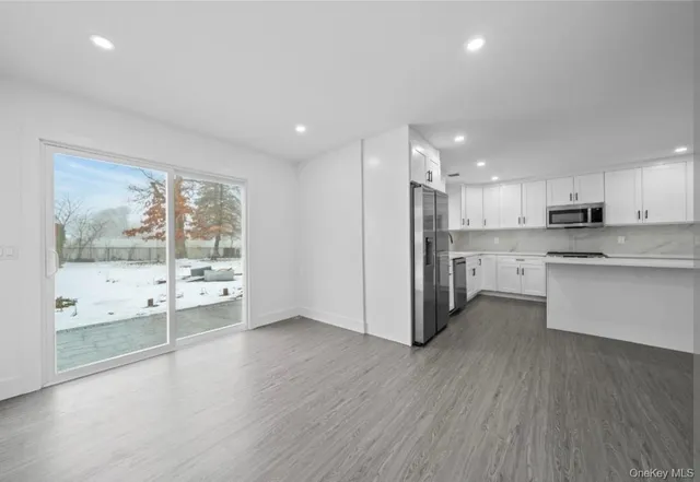 $774,987 | 200 Irish Lane, Islip Terrace, NY 11752