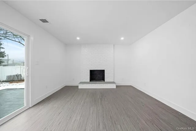 $774,987 | 200 Irish Lane, Islip Terrace, NY 11752