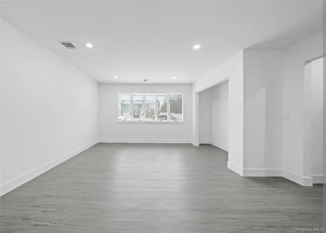 $774,987 | 200 Irish Lane, Islip Terrace, NY 11752