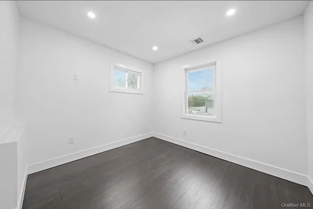 $774,987 | 200 Irish Lane, Islip Terrace, NY 11752