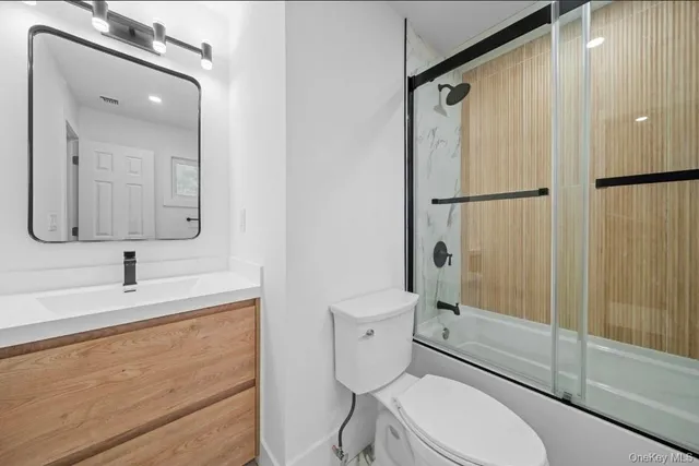 $774,987 | 200 Irish Lane, Islip Terrace, NY 11752