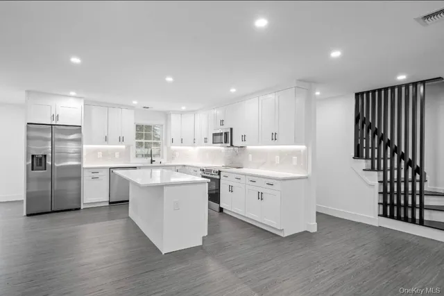 $774,987 | 200 Irish Lane, Islip Terrace, NY 11752