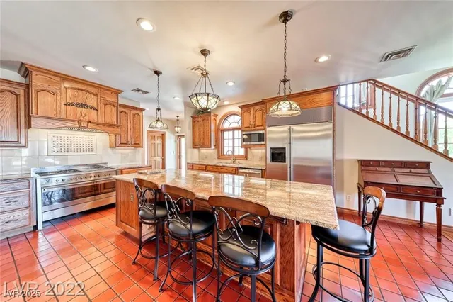 $2,180,000 | 220 Hallett Cove Court, Boulder City, NV 89005