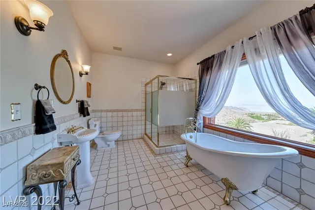 $2,180,000 | 220 Hallett Cove Court, Boulder City, NV 89005