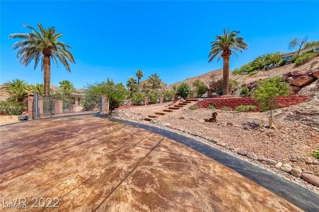 $2,180,000 | 220 Hallett Cove Court, Boulder City, NV 89005