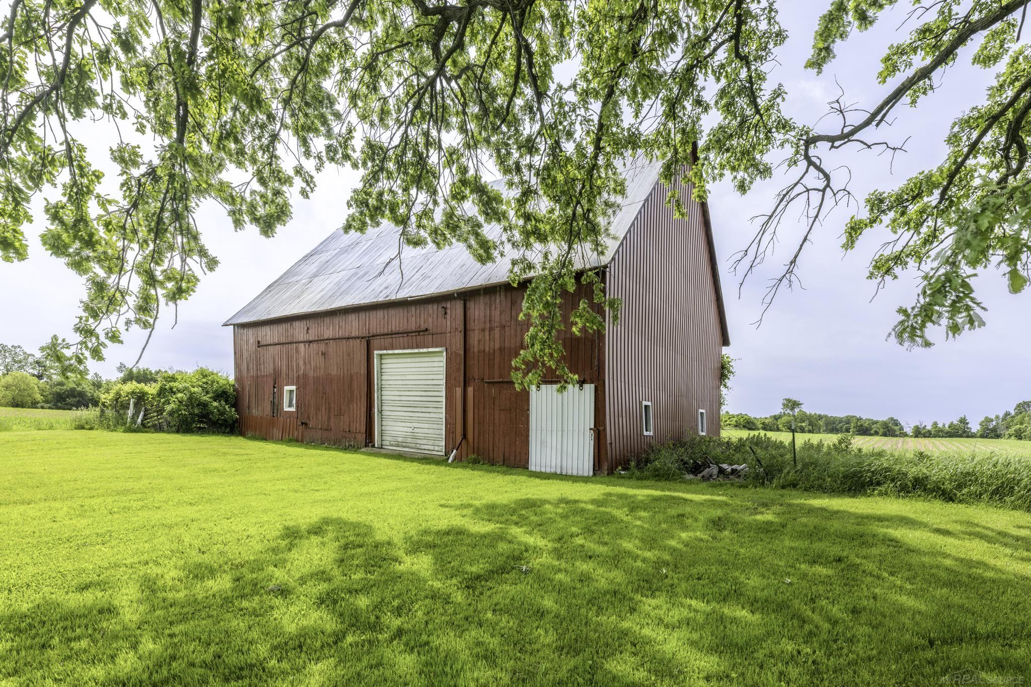 6410 Sheridan Line Road Croswell, MI 48422 - Photo 35 of 55 58'x36' Barn