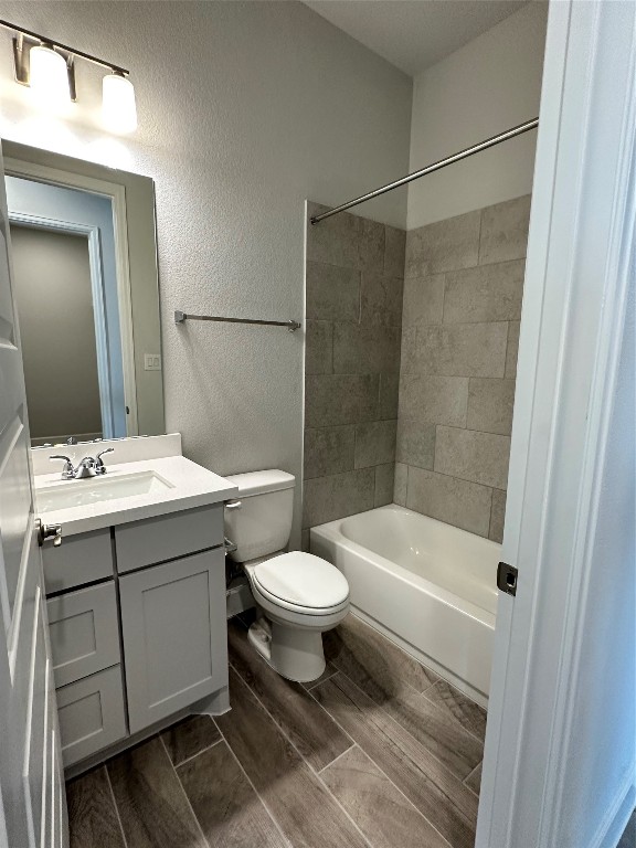 17309 Cain Clearing Pass Austin, TX 78738 - Photo 23 of 33 Bathroom 3