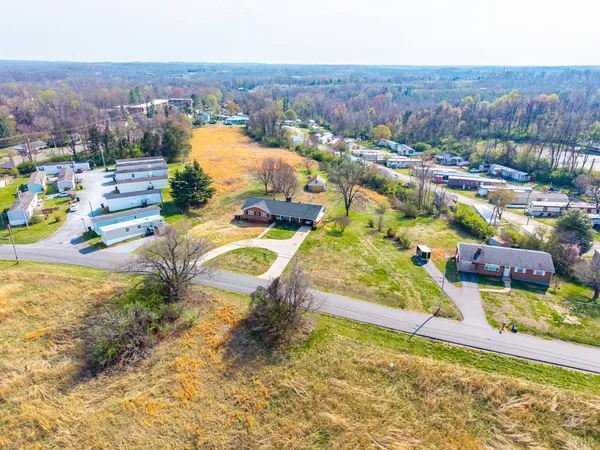 $900,000 | 309 Wyndale Drive, Lynchburg, VA 24501