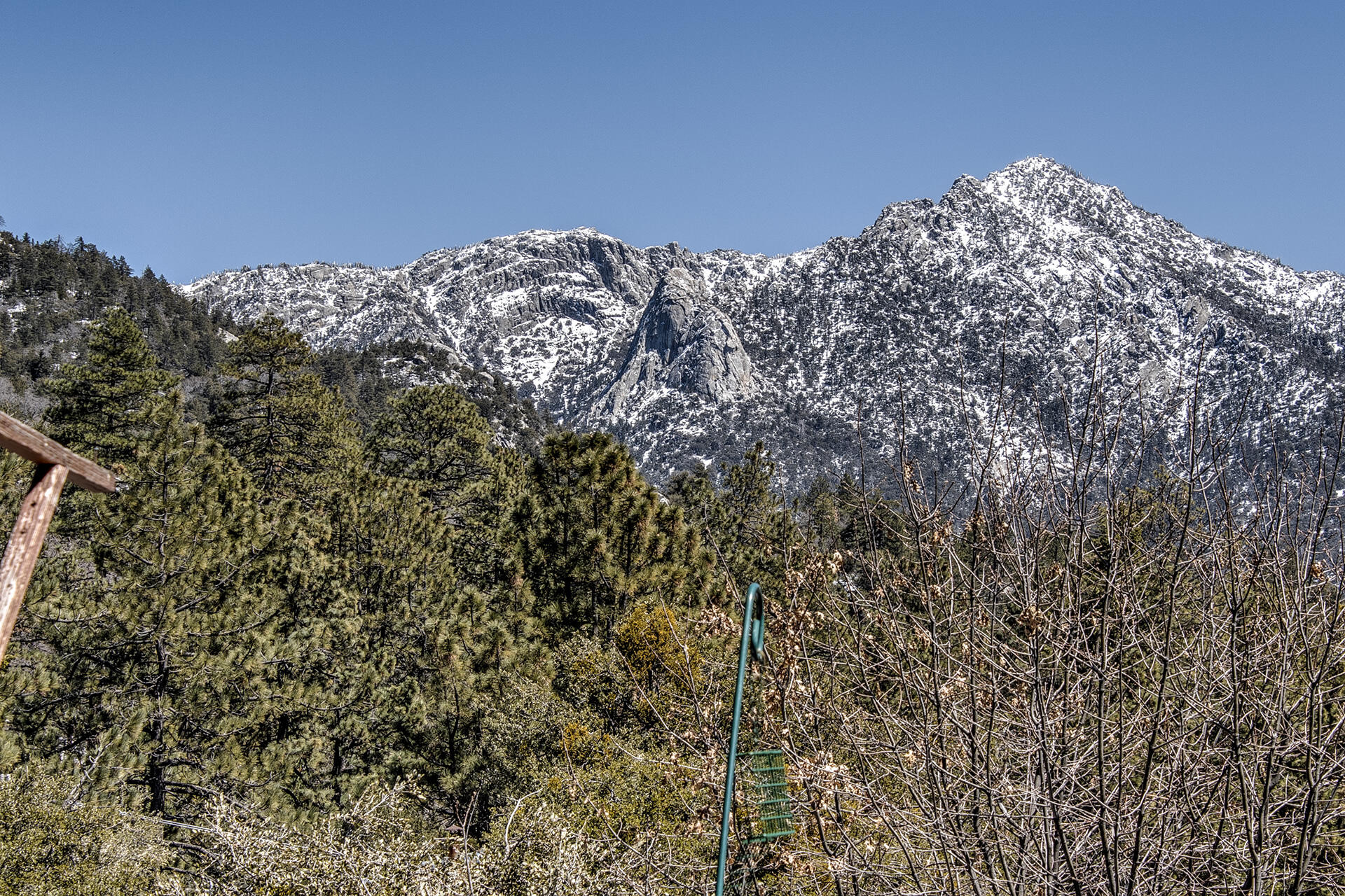 25006 Knob-Hill Idyllwild, CA 92549 - Photo 11 of 47 a view of a large building