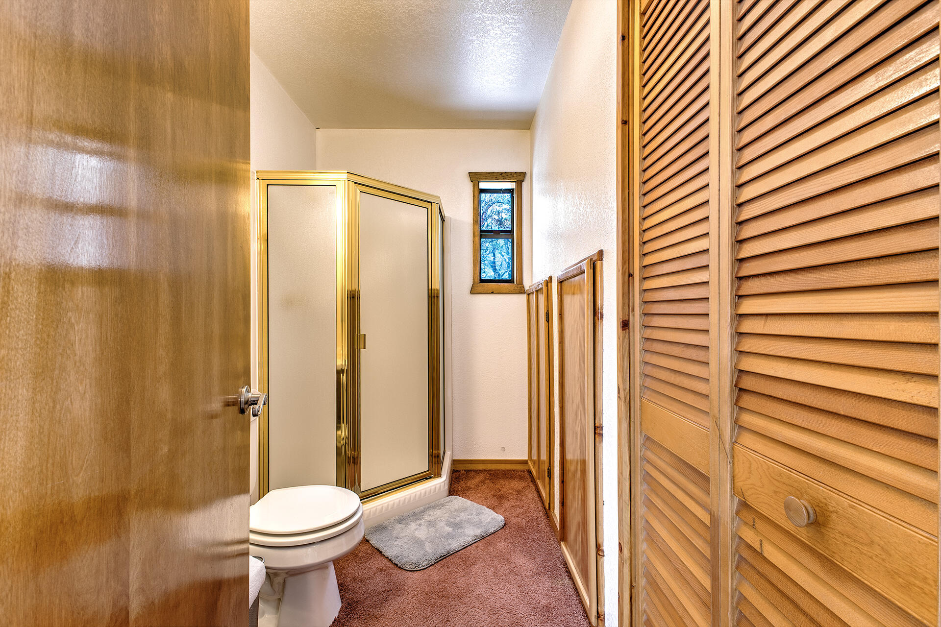 25006 Knob-Hill Idyllwild, CA 92549 - Photo 28 of 47 a bathroom with a sink and a mirror