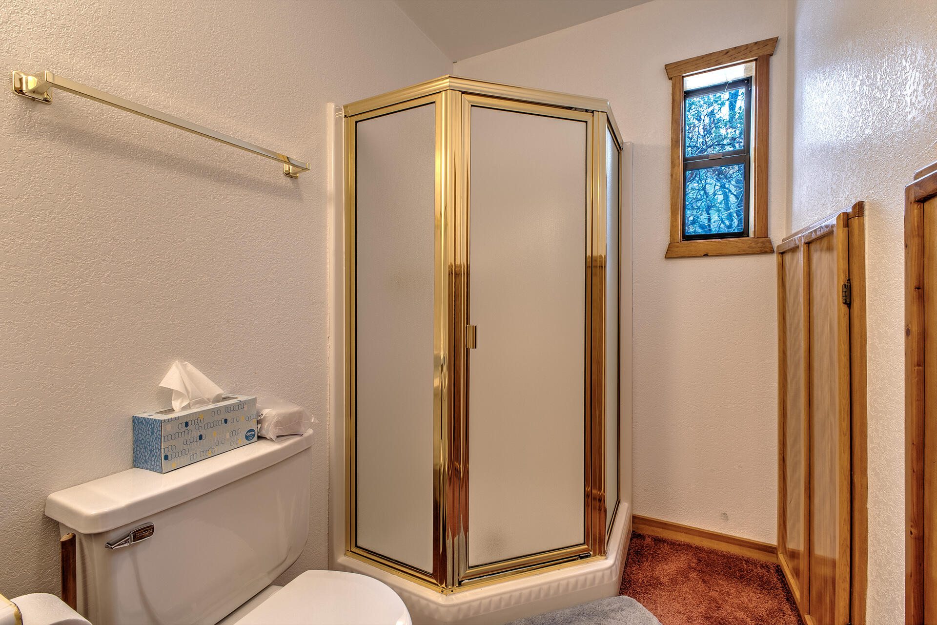 25006 Knob-Hill Idyllwild, CA 92549 - Photo 29 of 47 a bathroom with a shower and a toilet