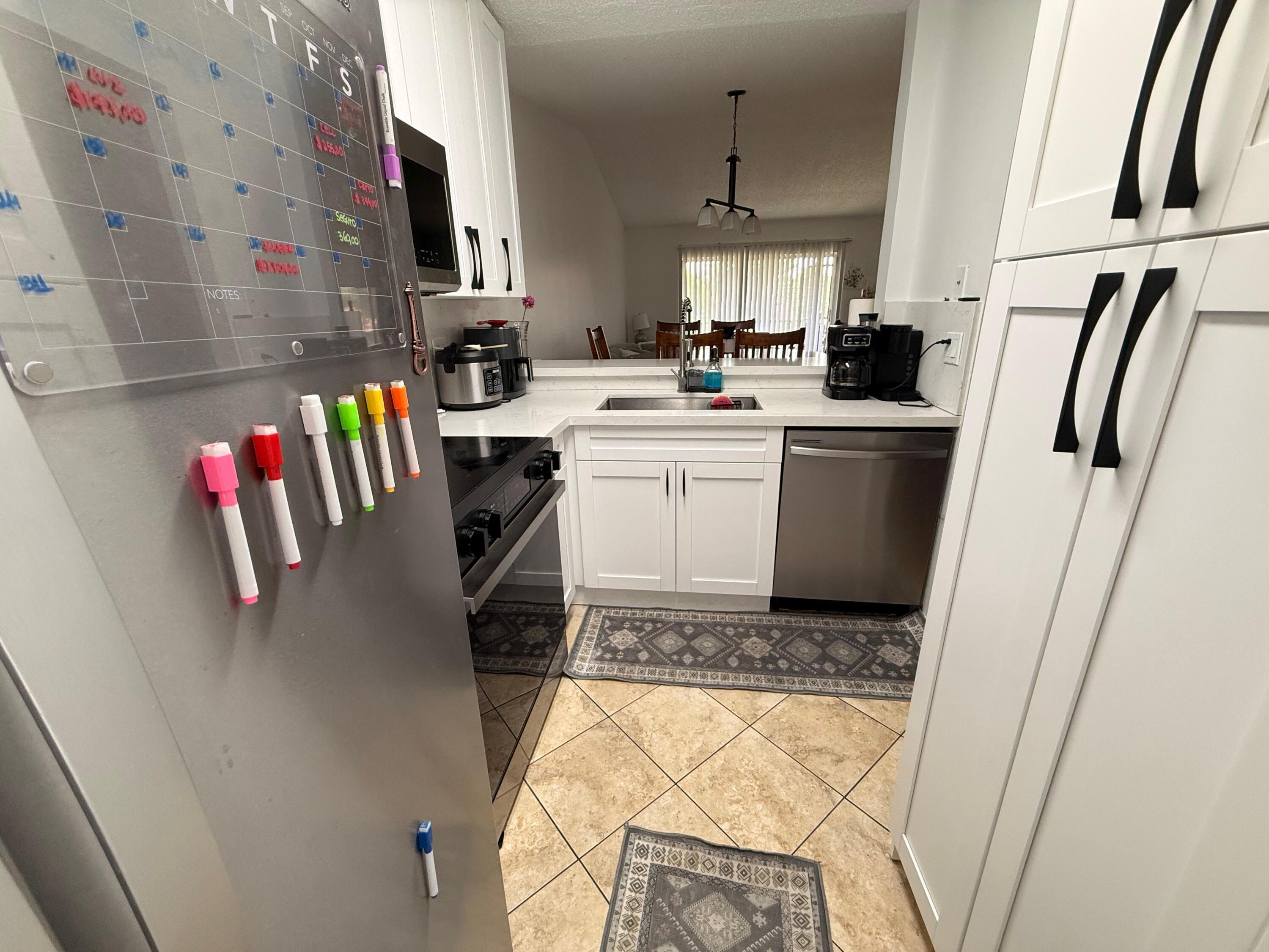 9923 Three Lakes Circle, Unit 13H Boca Raton, FL 33428 - Photo 5 of 10 70a207f9-d435-4252-a51f-1afdbe966f50