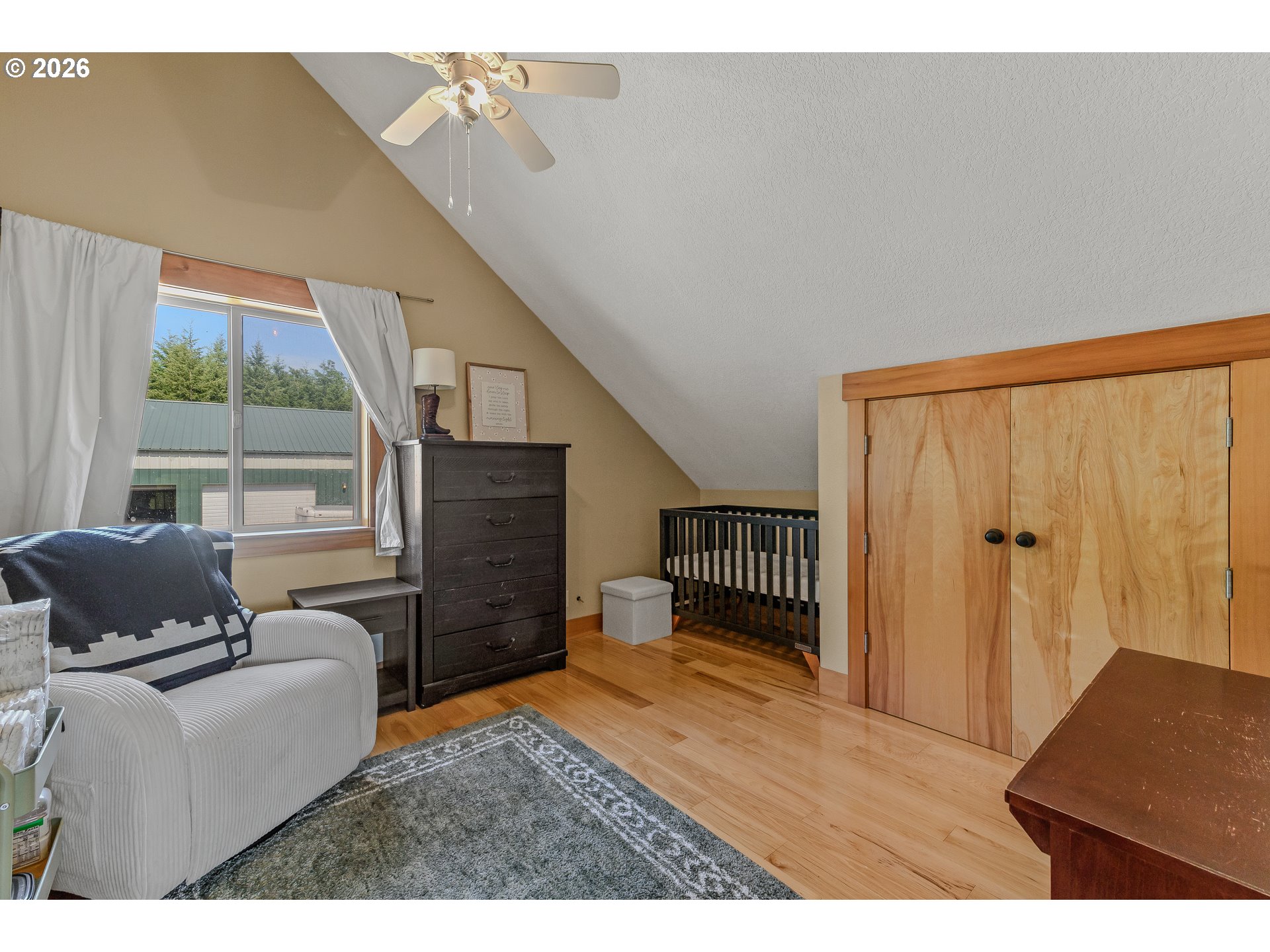 29455 Gregory Road Rainier, OR 97048 - Photo 23 of 48 Bedroom
