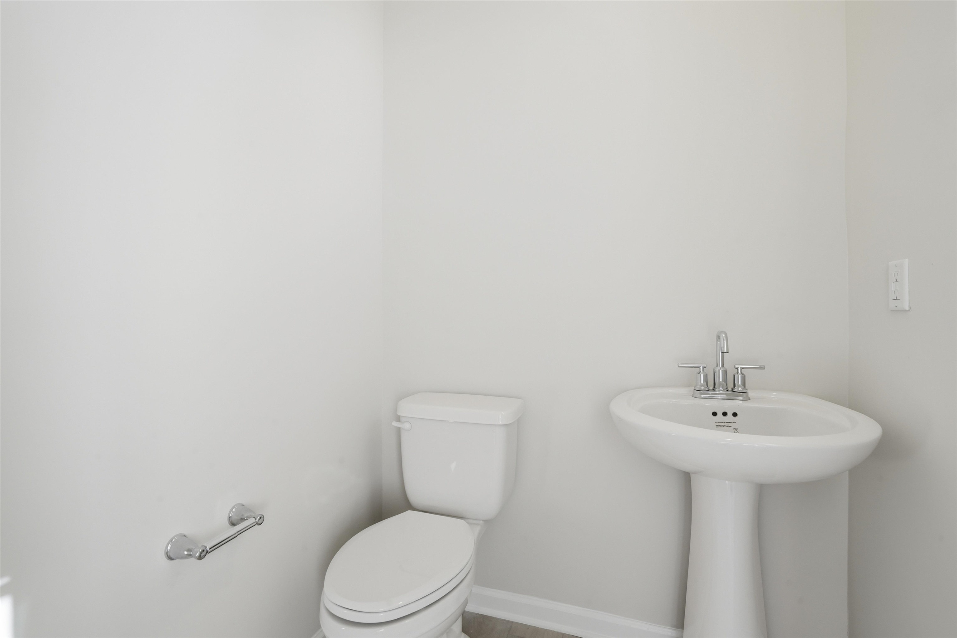 447 Lee's Corner Lane Woodruff, SC 29388 - Photo 5 of 28