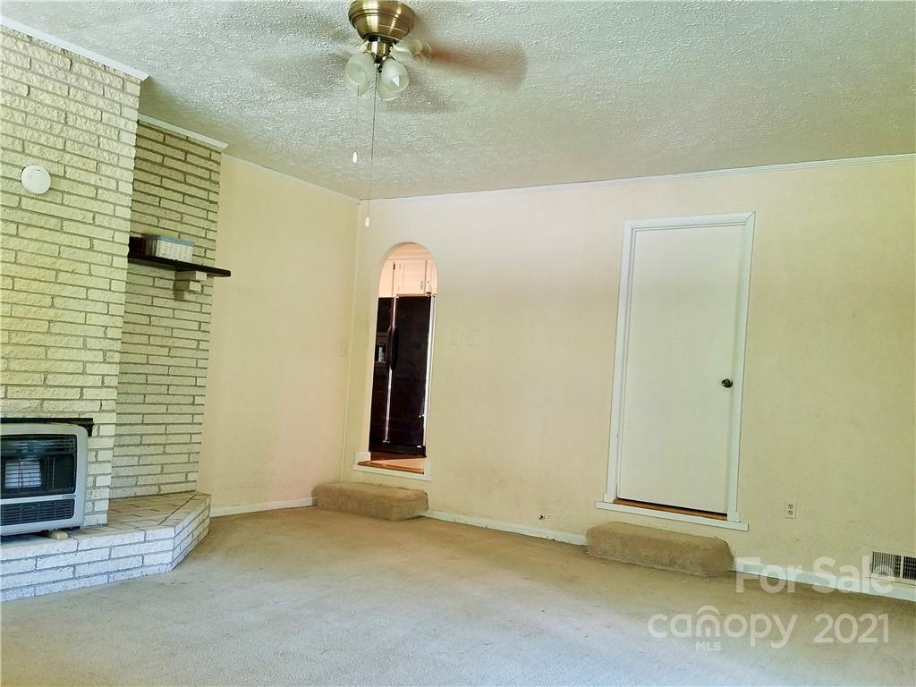 324 Racking Cove Sylva, NC 28779 - Photo 14 of 15 Gallery Image 14