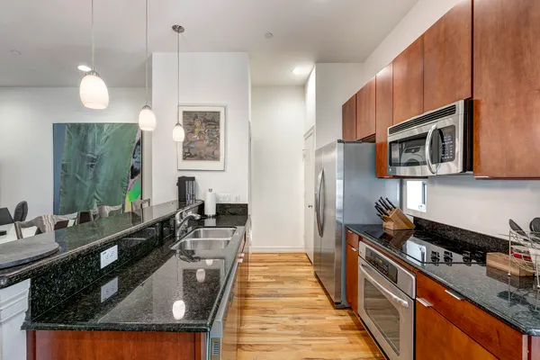 $2,575 | 1525 Birdsall Street, Unit B, Houston, TX 77007