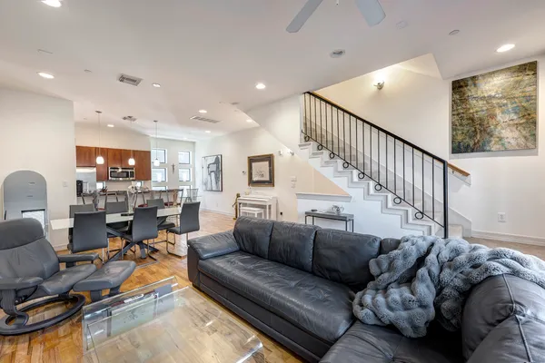 $2,575 | 1525 Birdsall Street, Unit B, Houston, TX 77007