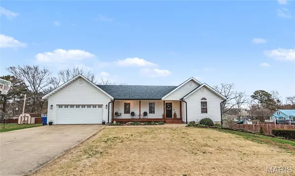 $330,000 | 2 Magnolia Drive, Salem, MO 65560