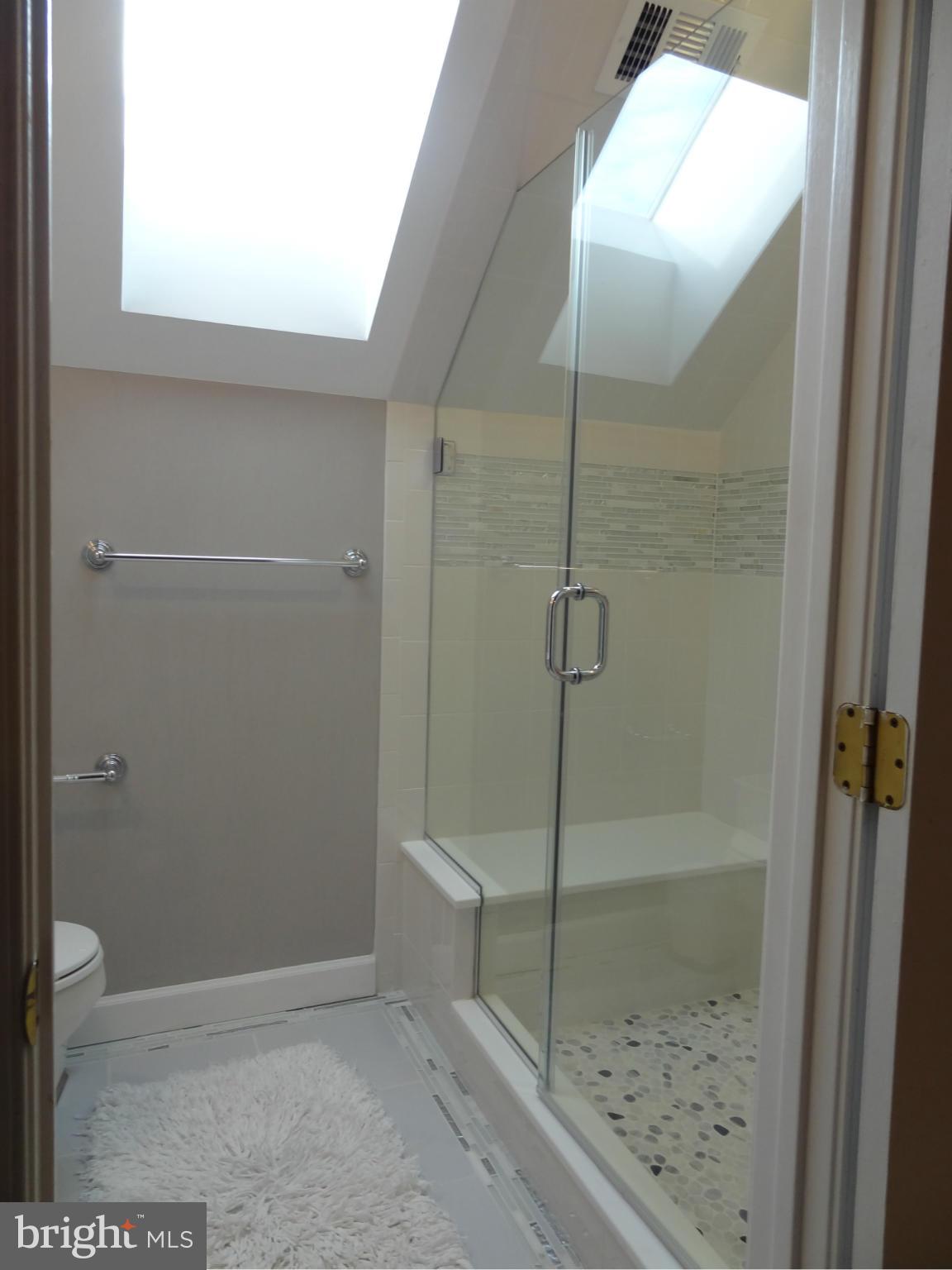 491 Ferry Point Road Annapolis, MD 21403 - Photo 12 of 30 a bathroom with a shower