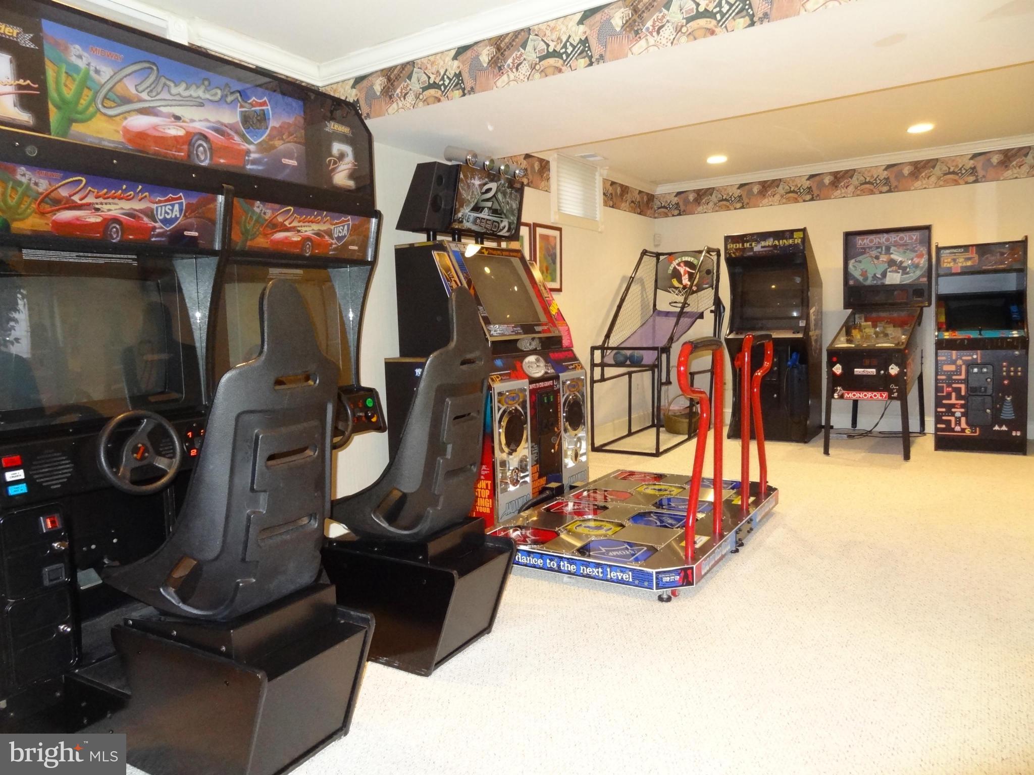 491 Ferry Point Road Annapolis, MD 21403 - Photo 21 of 30 a view of a room with gym equipment