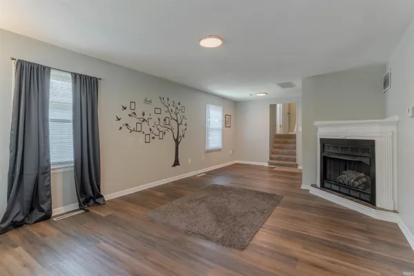 $179,900 | 3014 Sweetser Avenue, Evansville, IN 47714