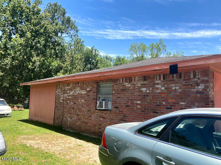 1524 Riverside Drive Gautier, MS 39553 - Photo 3 of 25 02