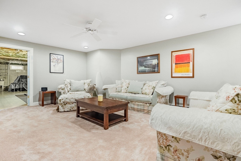 16 Bridlefield Lane Medfield, MA 02052 - Photo 22 of 26