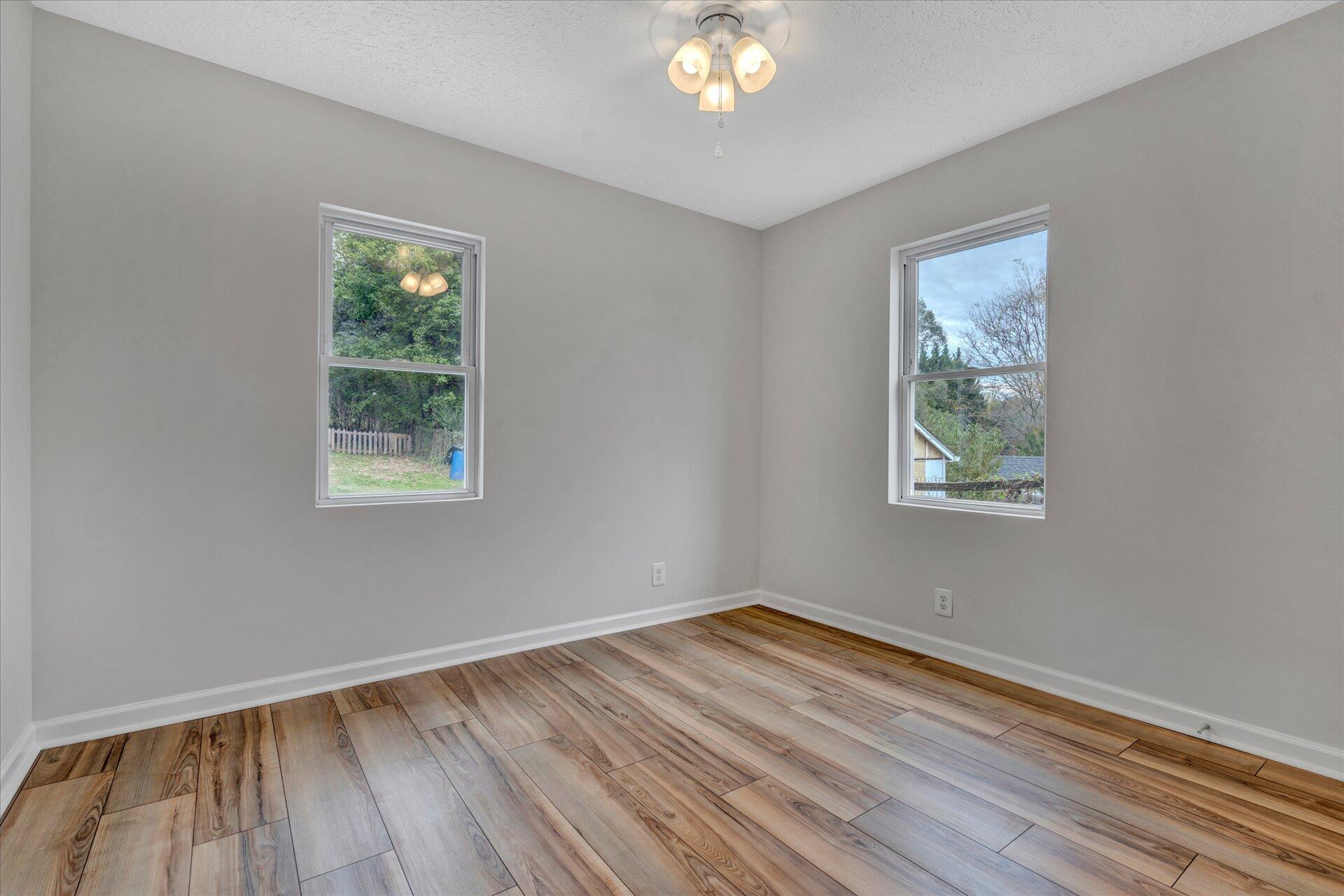 2520 Spring Road Southwest Roanoke, VA 24015 - Photo 13 of 23 12-DSC1430