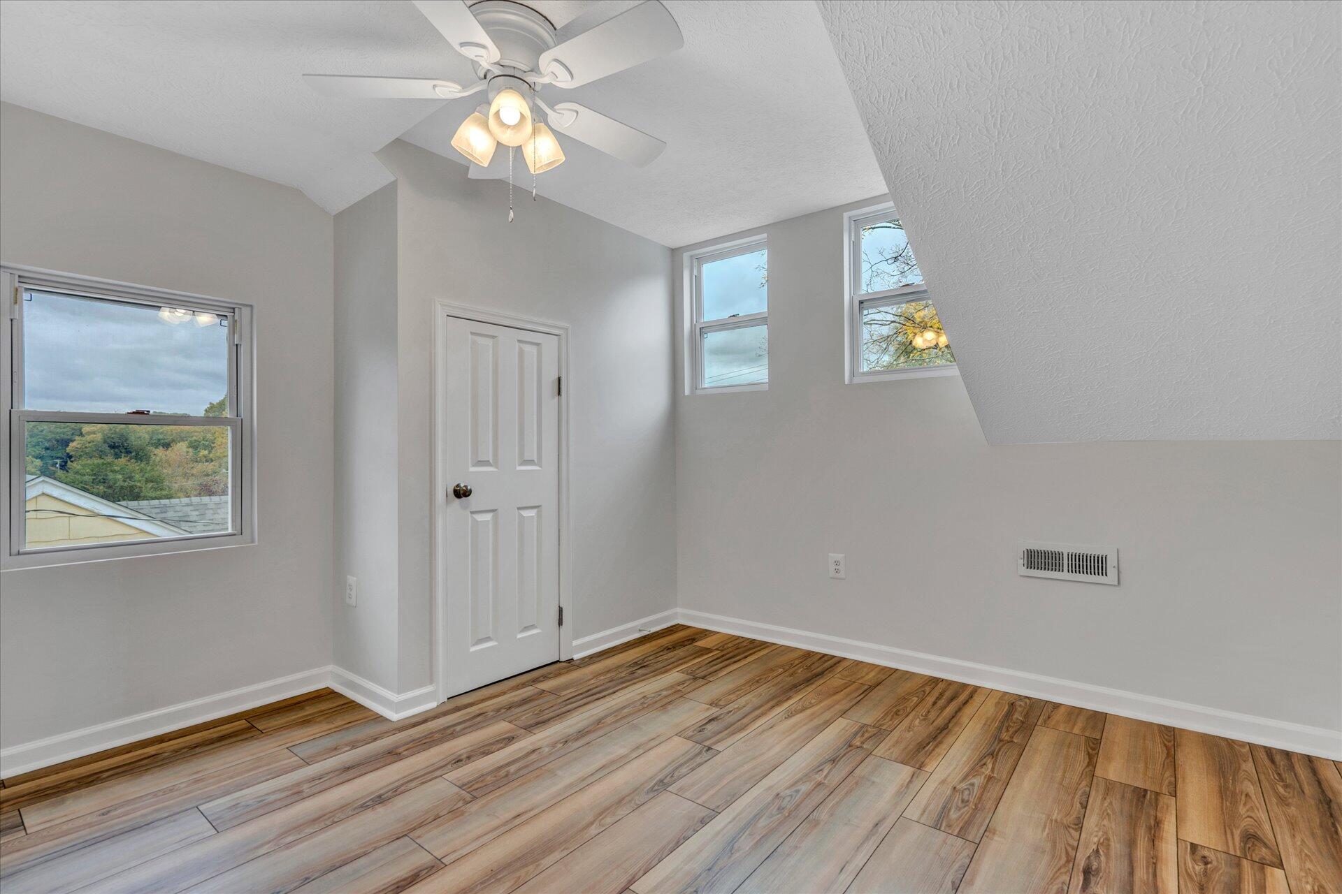 2520 Spring Road Southwest Roanoke, VA 24015 - Photo 20 of 23 18-DSC1445
