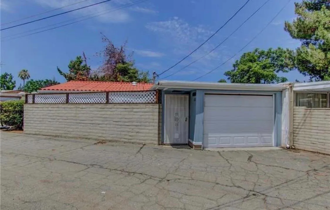 632 Gibbel Road Hemet, CA 92543 - Photo 2 of 11