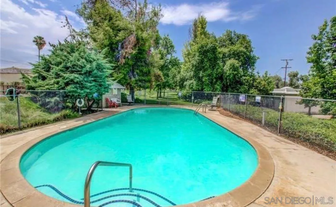 632 Gibbel Road Hemet, CA 92543 - Photo 9 of 11